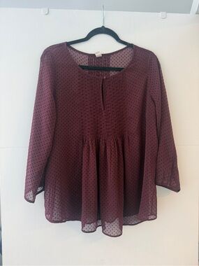 🩵 Old Navy Burgundy Swiss Dot Pintuck Blouse Size M